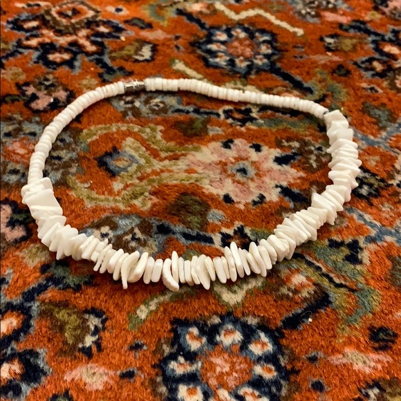 Shell necklace - Picture 1 of 2